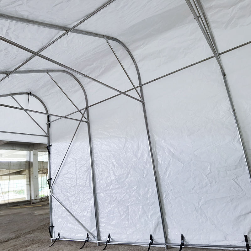 Tymczasowe przenośne garaże i wiaty o wymiarach 3,2 x 6,1 m (10,6 x 20 cali) z PE o pojedynczym nachyleniu