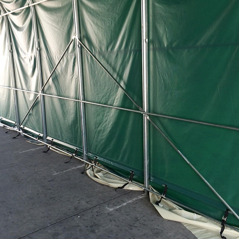 Przemysłowe namioty magazynowe o wymiarach 6X12 i wysokości 2,6 m, odporne na wysokie temperatury