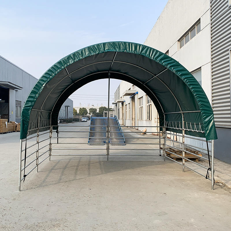 Przenośne schroniska dla zwierząt gospodarskich o wymiarach 4x4mx3,15m dla koni, krów i owiec