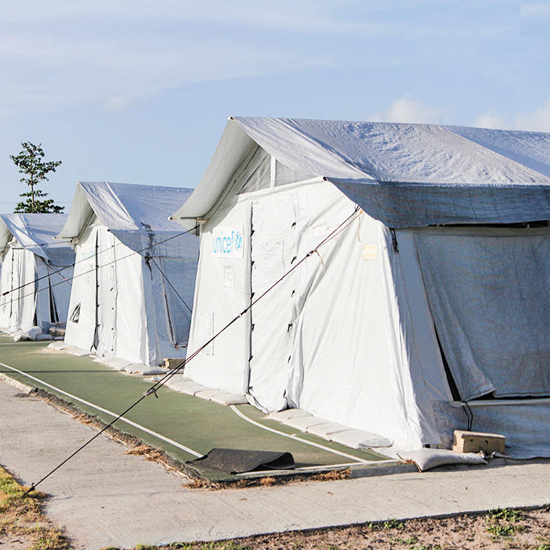 Uniwersalny namiot uniwersalny UNICEF o powierzchni 72m² używany do przechowywania, szpitala, przychodni, szkoły, biura