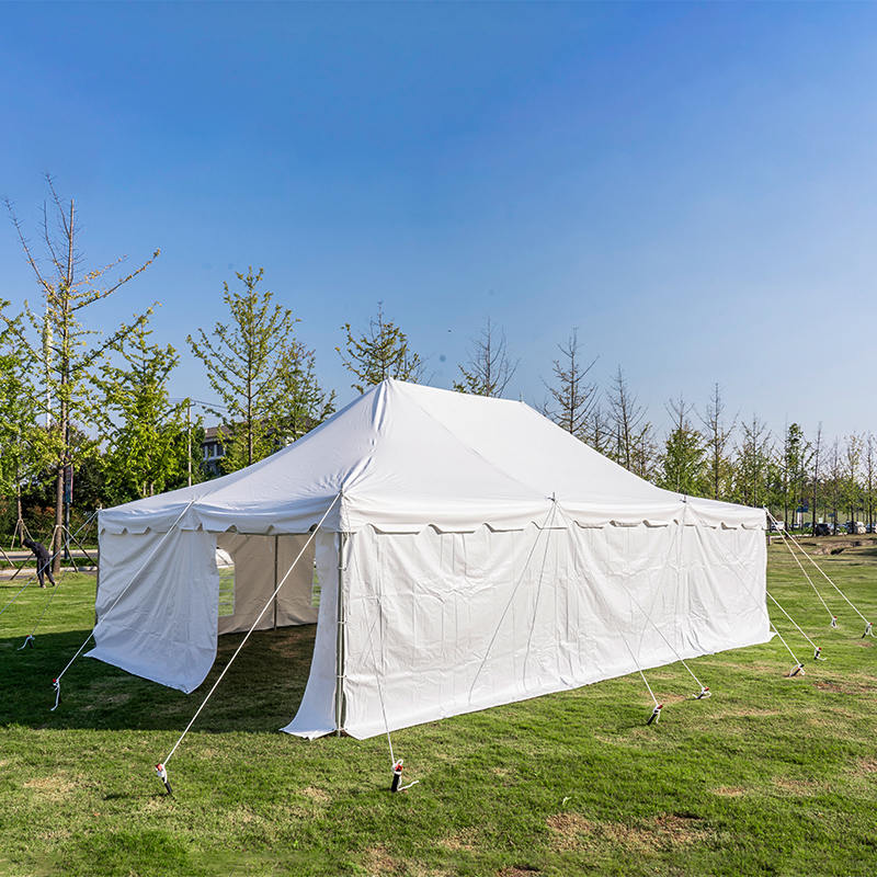 Namiot z baldachimem z białego PCV o wymiarach 20 