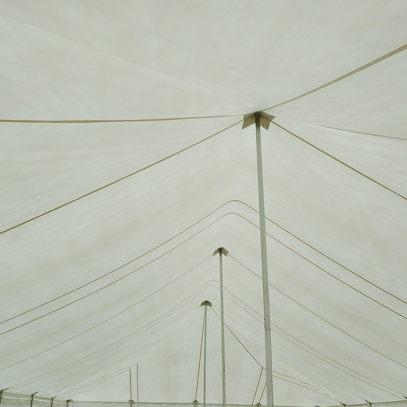 Tradycyjny namiot o dużej wytrzymałości z PCV o wymiarach 9 x 18 m