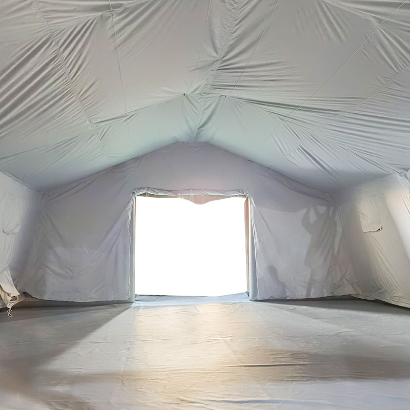 Wielofunkcyjny nadmuchiwany namiot o powierzchni 42 m² do szybkiego rozkładania