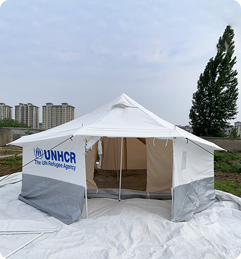 Jak wybrać namiot z dobrą wentylacją na letni kemping? Porady ekspertów, jak pokonać upał